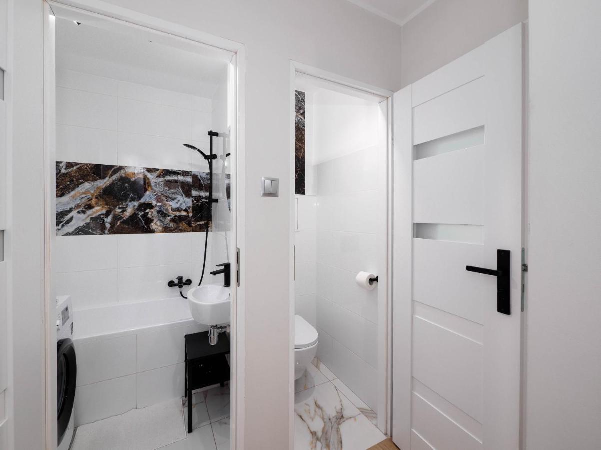 Best Choice 2-Bedroom Apartment Plock Bagian luar foto